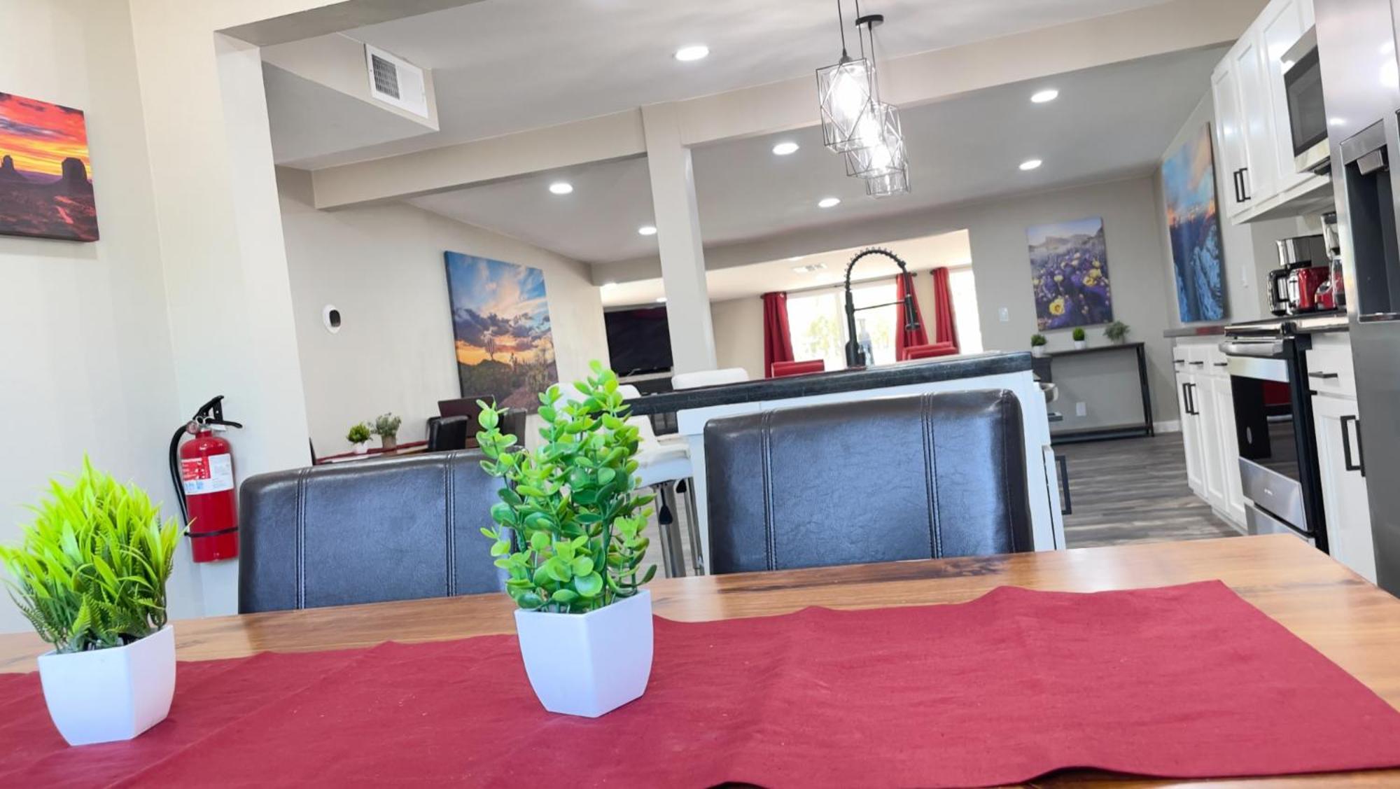 Private Home - Heated Pool, Billiards, Darts, Foosball, Fireplace, 5 Smart Tvs, Bbq, Cotton Bedding - The Saguaro Sanctuary, Pool Heat Optional Tucson Kültér fotó
